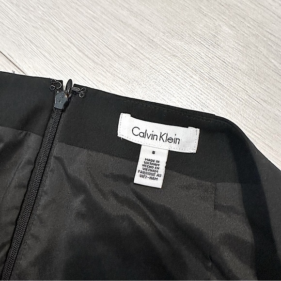 NWT Calvin Klein Asymmetrical Pencil Skirt -Black and white - Picture 3 of 11